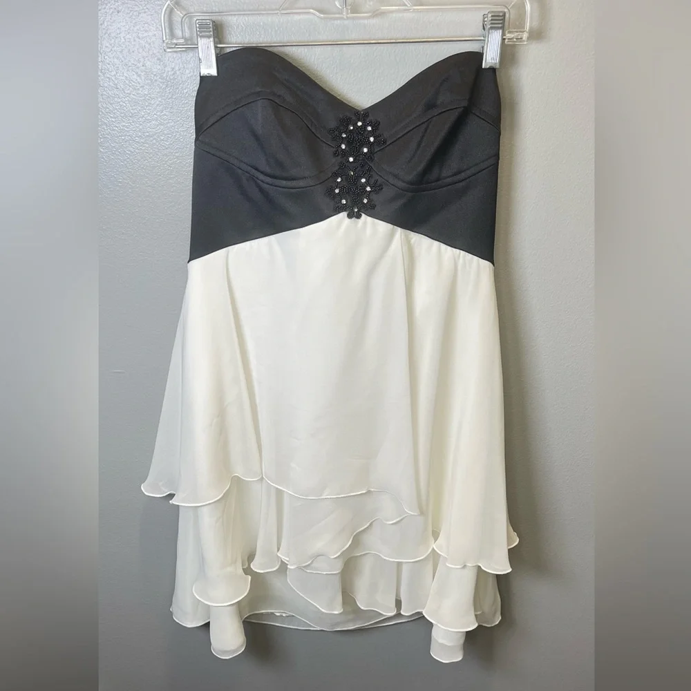 lace midi dress white Kinsley Length:32